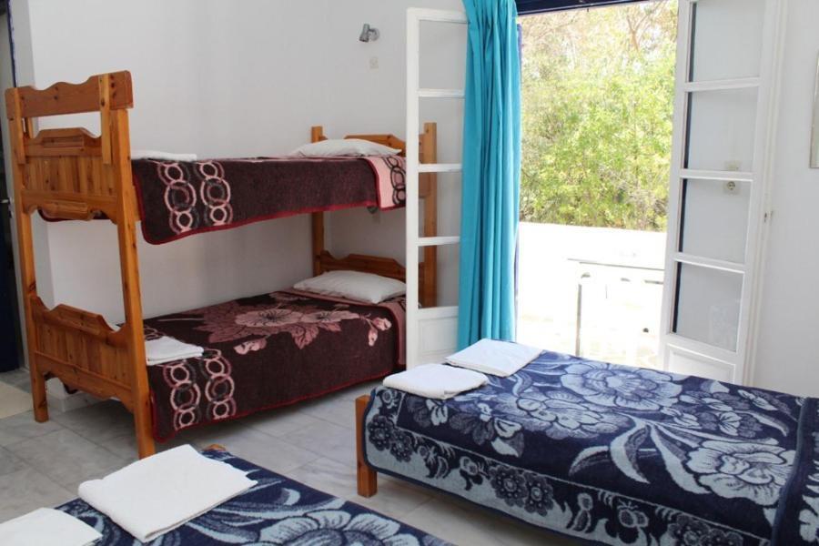 Purple Pig Stars Camping & Bungalows Mylopotas Bilik gambar